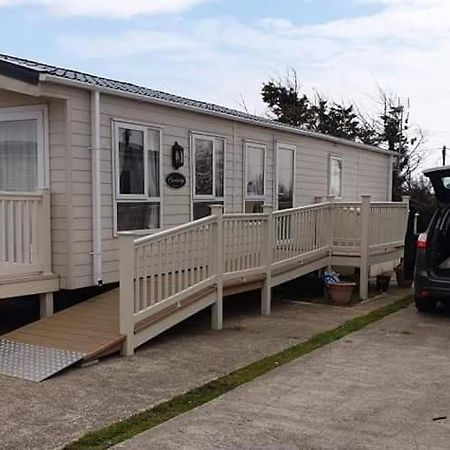 Privately Owned Stunning Caravan Seawick Holiday Park St Osyth Jaywick Sands Exterior photo