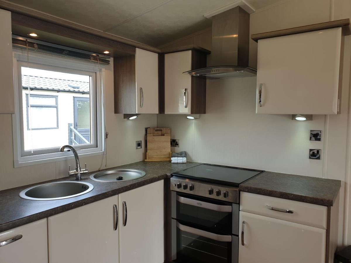 Privately Owned Stunning Caravan Seawick Holiday Park St Osyth Jaywick Sands Exterior photo